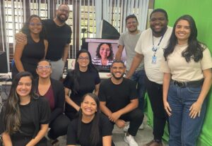 equipe de 10 interpretes de libras da ufrpe dureante a formação minitarda pela ufc inclui
